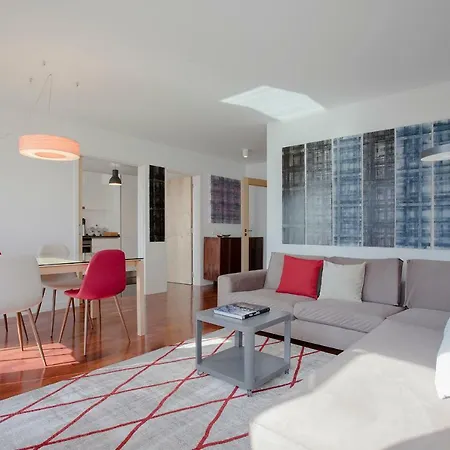 Liiiving In | Bright Light Apartament Porto
