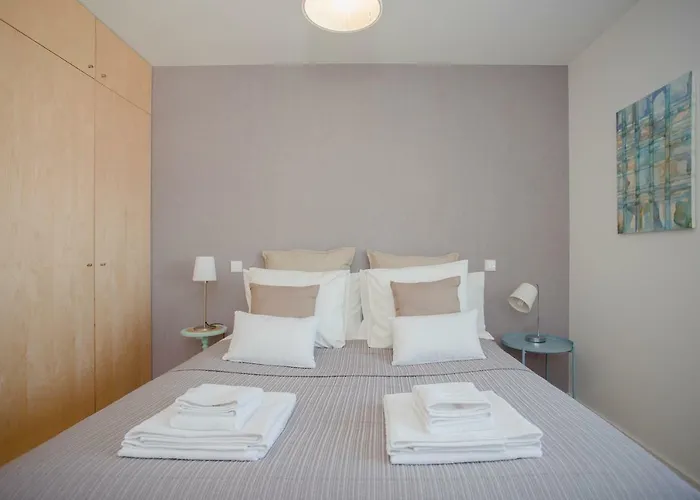 Liiiving In | Bright Light * بورتو