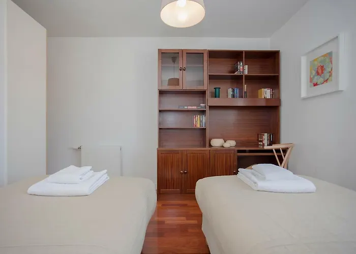 Liiiving In | Bright Light * Oporto