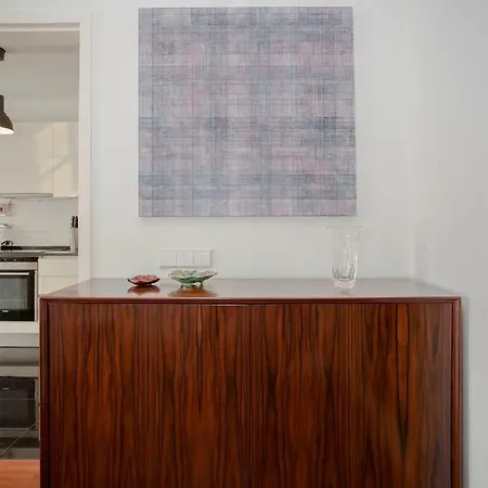 Liiiving In | Bright Light * Porto